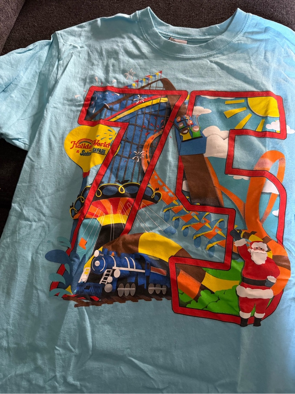 Vintage Holiday World 75 Graphic Tee